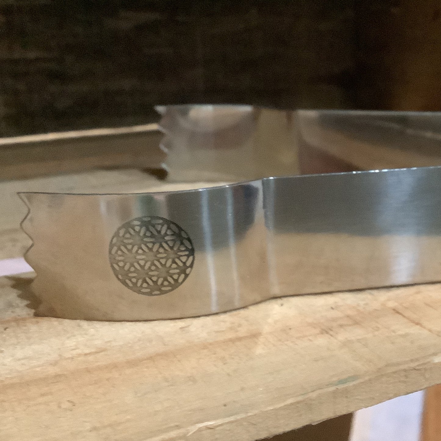 Tongs - Flower of Life